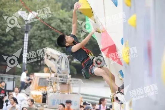 2018第四届全国少年攀岩锦标赛攀岩场由我公司承建(图7)