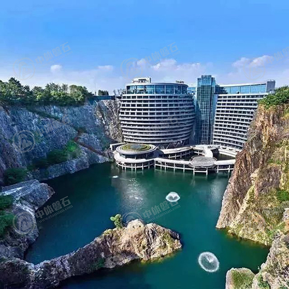 上海世茂洲际酒店飞拉达项目建设完工(图3)